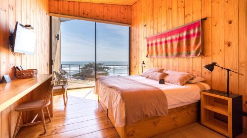 Deluxe Double Room with Balcony and Sea View