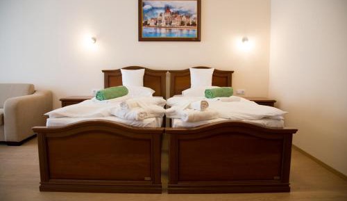 Twin Room with Extra Bed