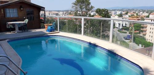 Apartment with Pool View 