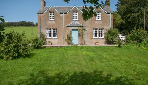 Holiday Home (Pet Friendly)