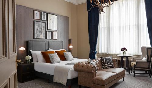 Townhouse Suite