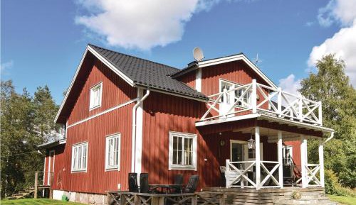 Four-Bedroom Holiday Home