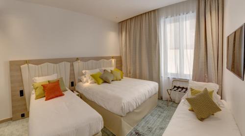 Family triple room