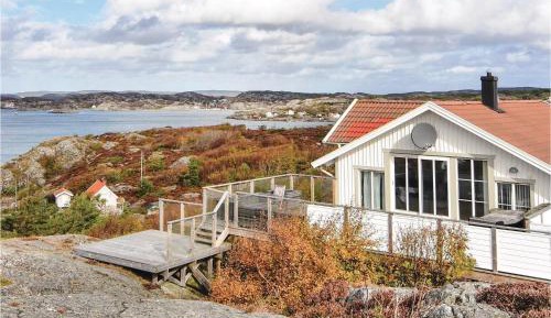 Five-Bedroom Holiday Home
