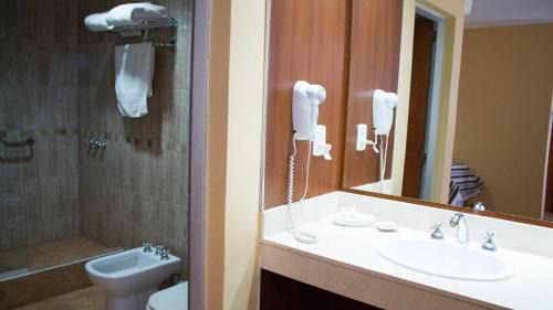 Single Room with Private Bathroom