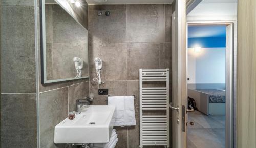 Suite (3 Adults)