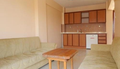 One-Bedroom Apartment Annex (4 Adults)