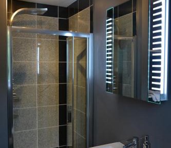 Twin Room with Shower