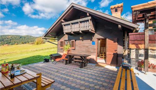 One-Bedroom Holiday Home