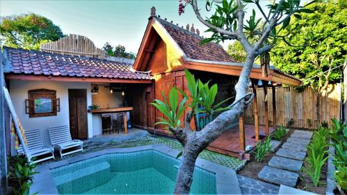 Wooden Villa with Private Pool