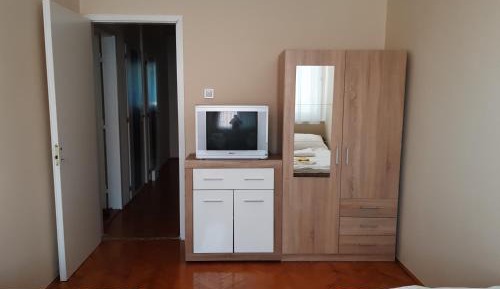 Standard Twin Room with Shared Bathroom