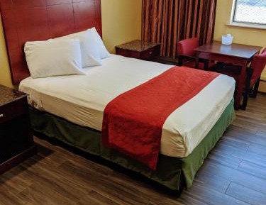 Queen Room
