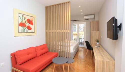 Studio Apartment