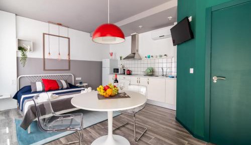 Studio Apartment