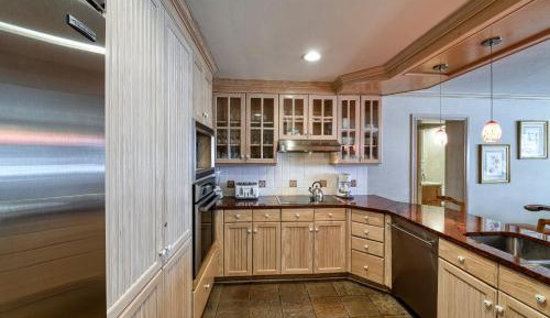 Four-Bedroom Apartment