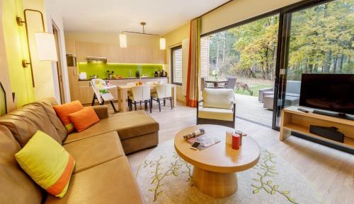 VIP Cottage (4 Adults)