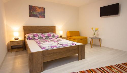 Studio Apartment with Balcony