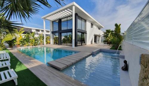 Deluxe Villa