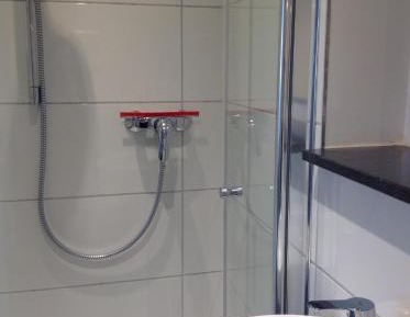 Double or Twin Room with Shower
