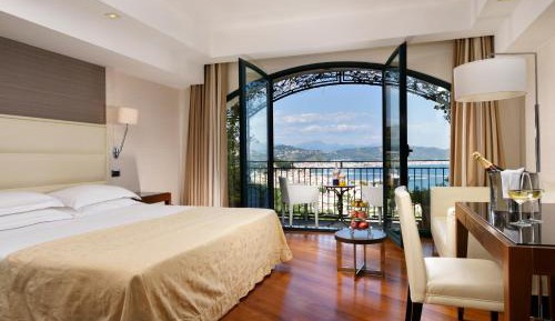 Deluxe Double Room with Sea View