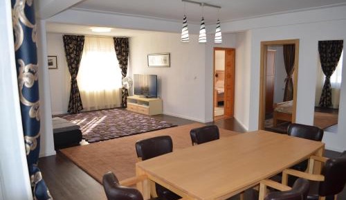 Deluxe Family Suite