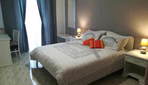 Deluxe Double Room with Balcony and Private External Bathroom