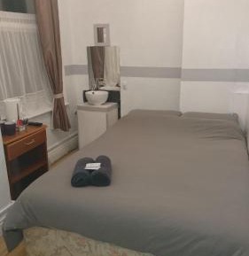 Double Room with Shared Bathroom