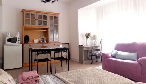 Three-Bedroom Apartment with Balcony