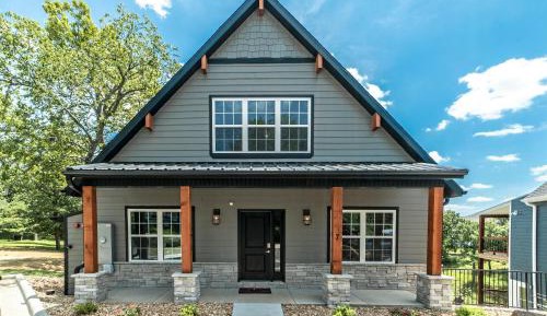 Seven-Bedroom House