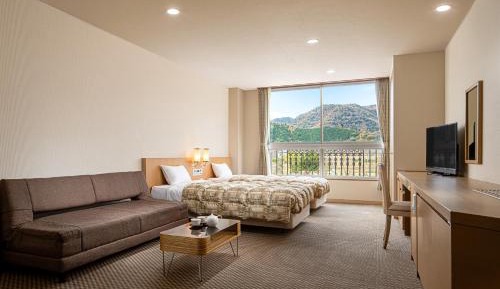 Twin Room with Shared Bathroom - Non-Smoking