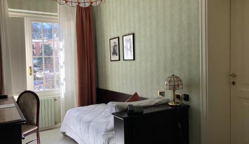 Classic Single Room