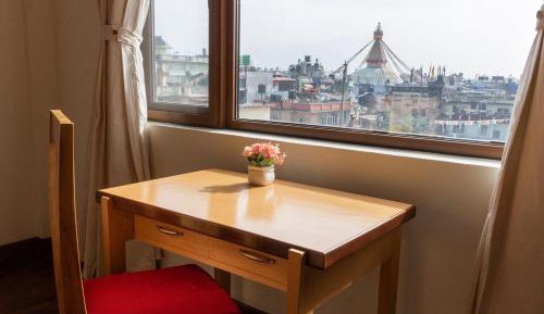 Apartment with Garden View and Kitchen