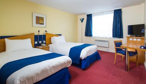 Standard Room with Free Hot Breakfast