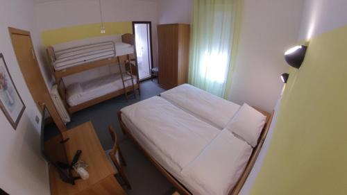Standard Double or Twin Room depandance
