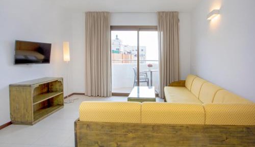 Apartment (4 Adults)