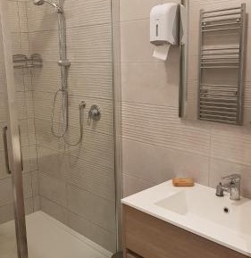 Quadruple Room with Private Bathroom