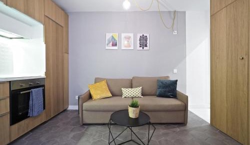 One-Bedroom Apartment