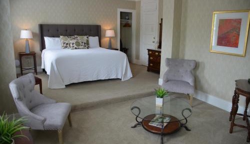 Queen Suite