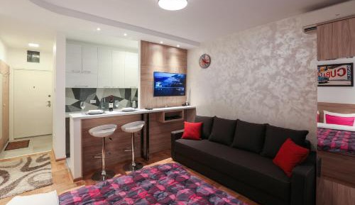 Studio Apartment