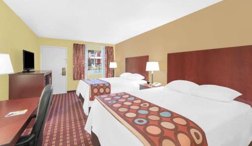 Queen Room with Two Queen Beds - Non-Smoking