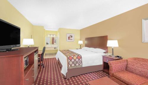 Deluxe King Room - Non-Smoking