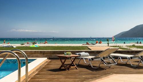 Villa - Beach Front