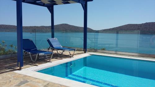 Two-Bedroom Apartment with Private Pool