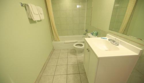 King Room - Non-Smoking