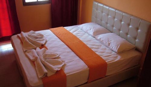 Apartment (2 Adults)
