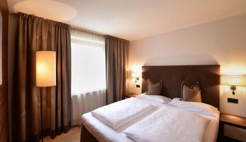 One-Bedroom Superior Apartment with Balcony - Faloria