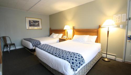 Deluxe Queen Room with Two Queen Beds