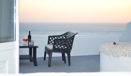 Divine Suite Outdoor Bath Tub with Sea & Sunset View