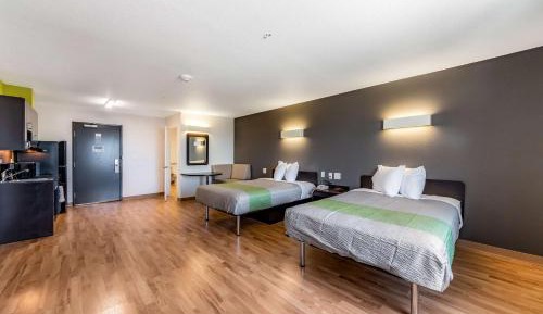 Deluxe Quadruple Room - Non-Smoking