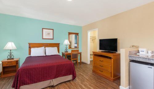 One-Bedroom Suite with Two Queen Beds - Non-Smoking